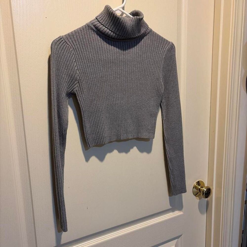 Unbranded Women's Grey and Blue Crop-top